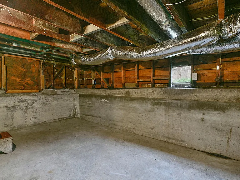 543 Liberty St — Photo 45