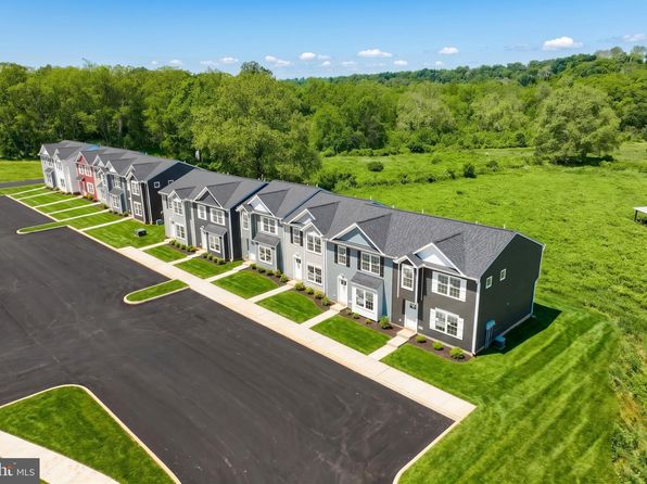 157 Spanglers Mill Rd #220