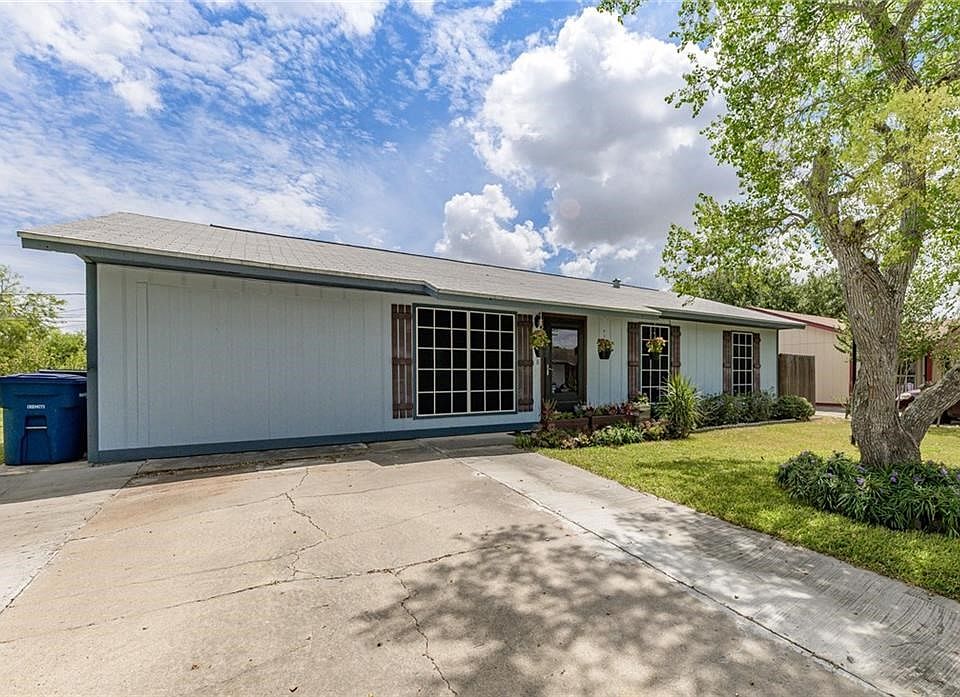 1st image of 10938 Gates Ln