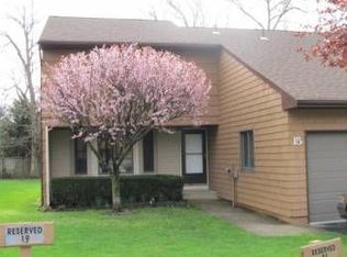 15 Ashley Cir, Commack, NY 11725