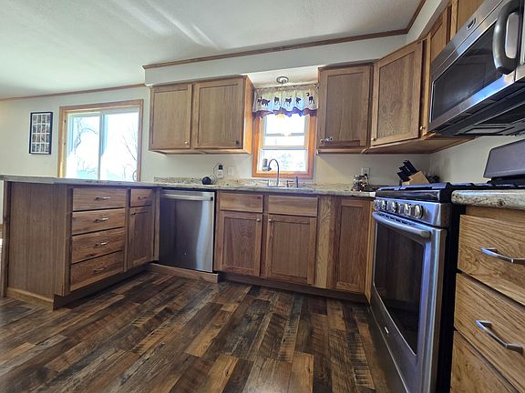 5th image of 413 S Deyarmond St