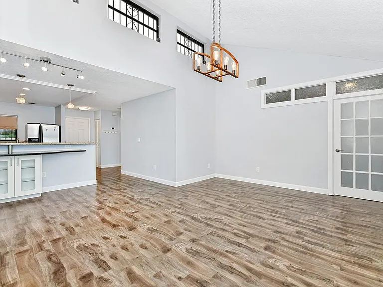 2300 Barbados Dr — Photo 7