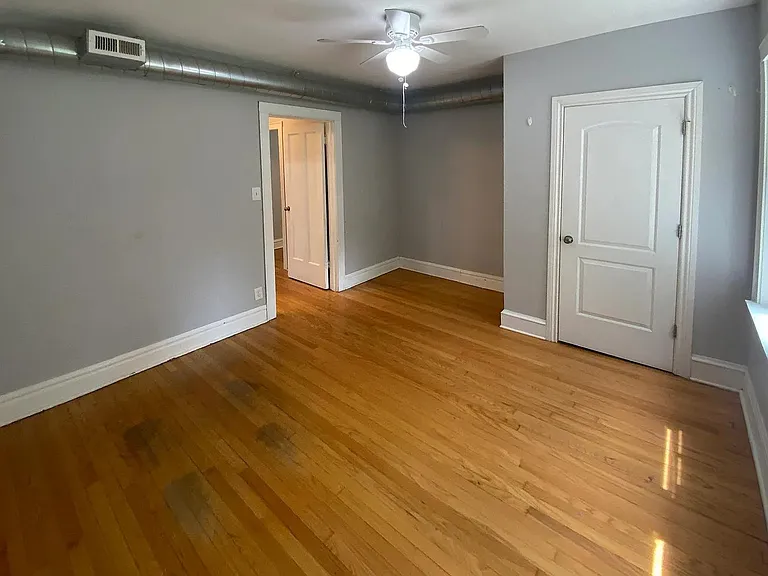 3018 N Karlov Ave #1F — Photo 6