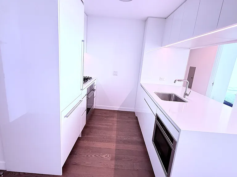 99 Hudson St #4805 — Photo 9