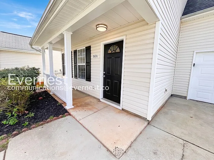 5121 Magnasco Ln — Photo 2