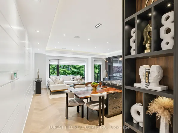 12 Otter Cres, Toronto, ON M5N 2W2