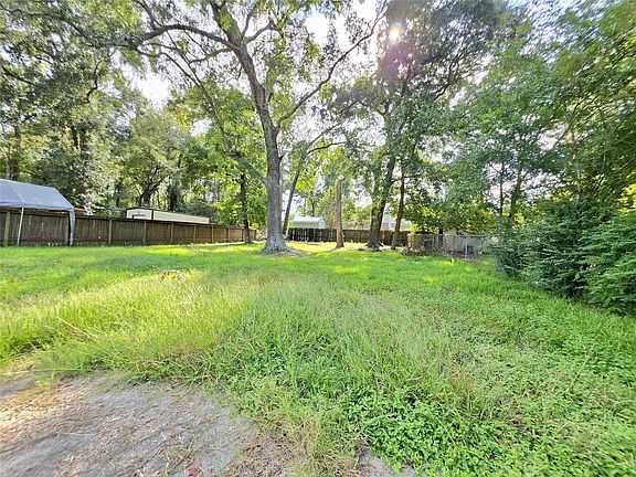 2nd image of 125 Laurie Ln