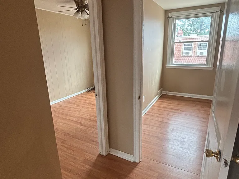 6235 Walker St — Photo 15