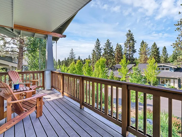 2422 Lolo Dr — Photo 3