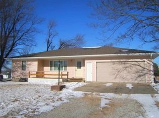304 E Johnson St, Filley, NE 68357