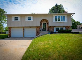 4634 Hale Dr, Decatur, IL 62526