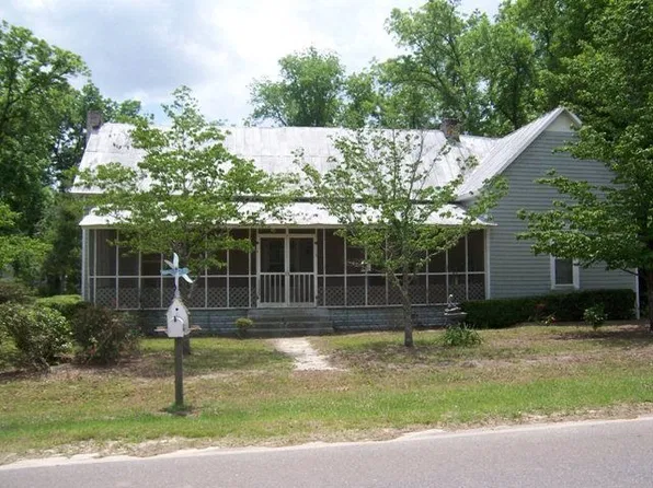 812 Bussey St, Enigma, GA 31749
