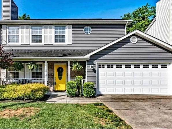 1373 Woodridge Dr, Knoxville, TN 37919