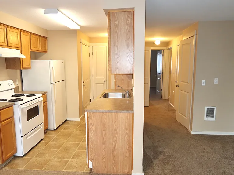 Vineyard Apartments — Photo 18