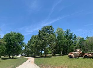 1897 Enchanted Ln, Hugo, OK 74743