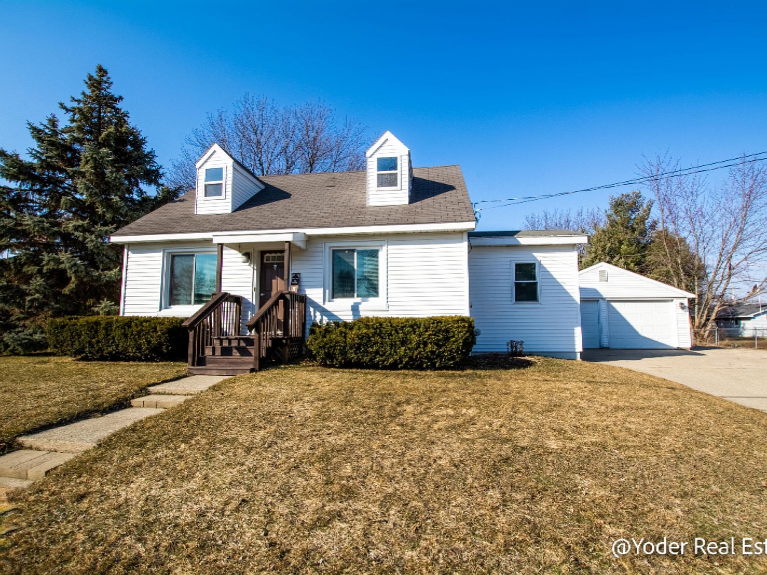 2041 Rosewood St, Jenison, MI 49428 Zillow