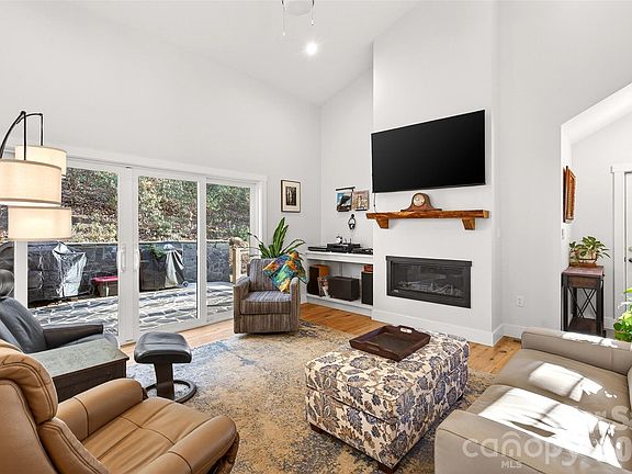 4th image of 1413 Golf Course Rd #24A