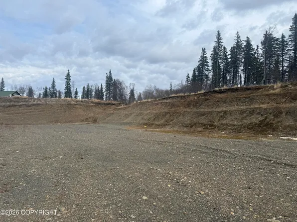 4 Gordon Pit Rd, Dillingham, AK 99576