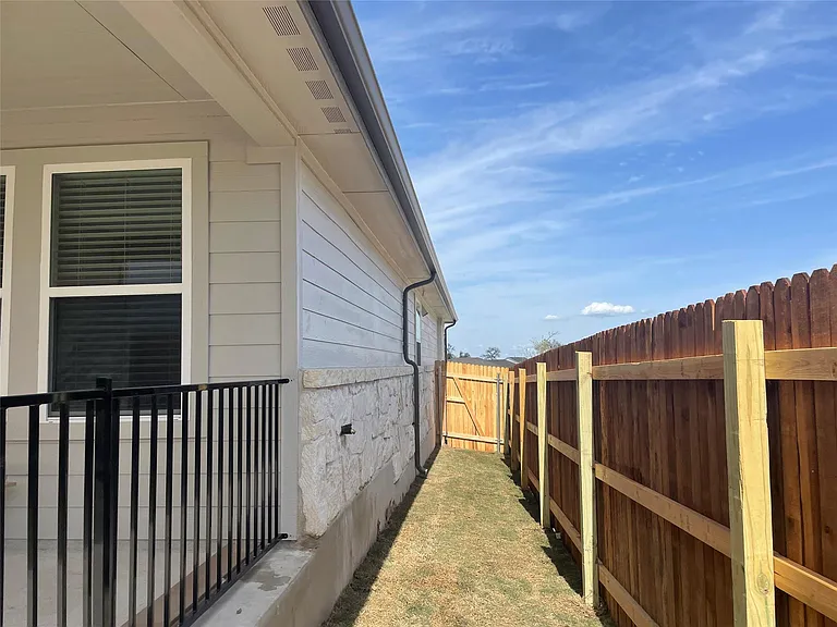 124 Stellar Wind Dr — Photo 13