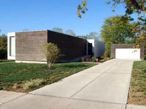 3914 Lloyd St, Kansas City, KS 66103