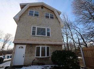 14 Maverick Ct, Marblehead, MA 01945