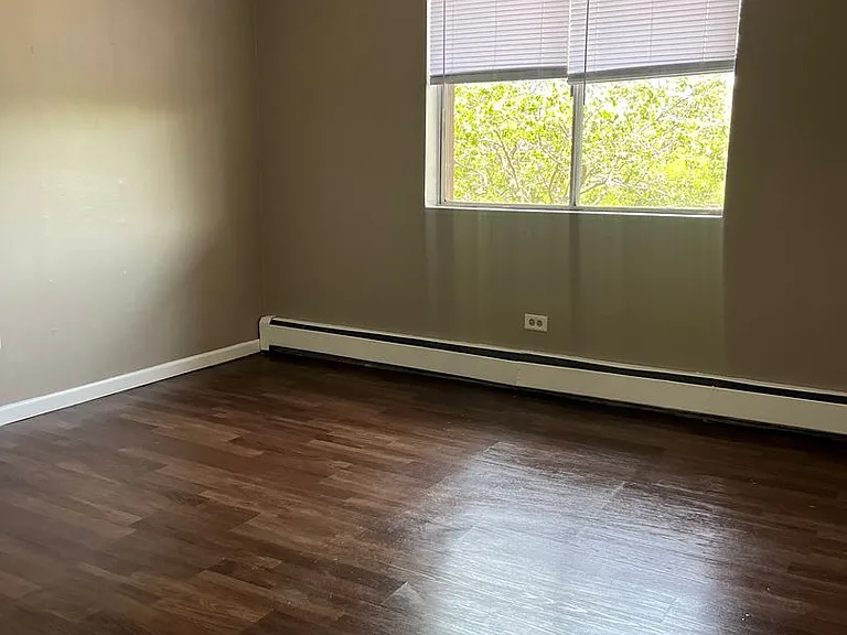 2252 W Nichols Rd — Photo 6