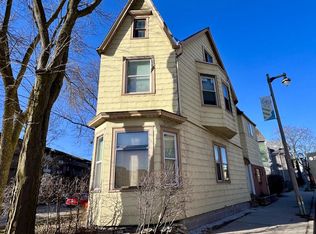 2407 N Farwell Ave #2409, Milwaukee, WI 53211
