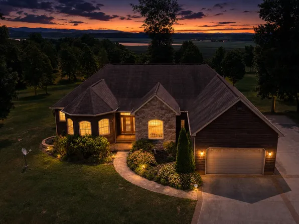 130 Bricker Rd, Waverly, OH 45690