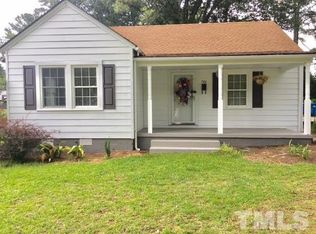 706 W Pope St, Dunn, NC 28334