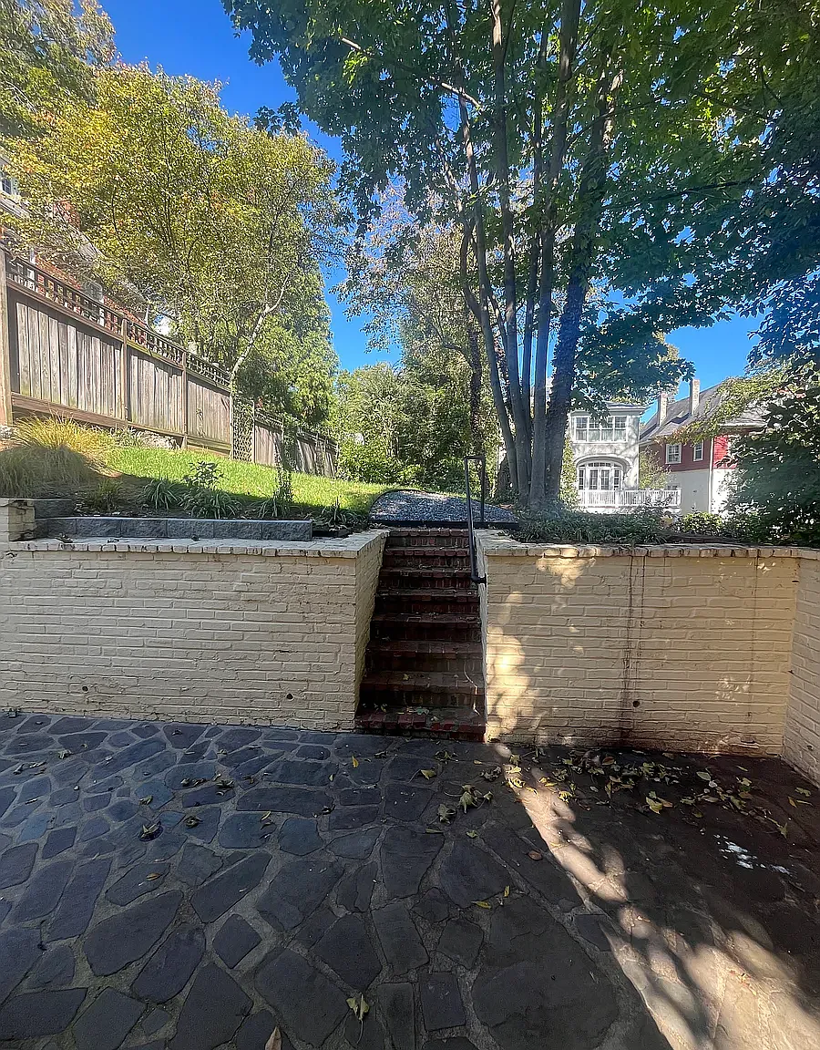 3 bed, 2000 sqft, $5,900 — Photo 3