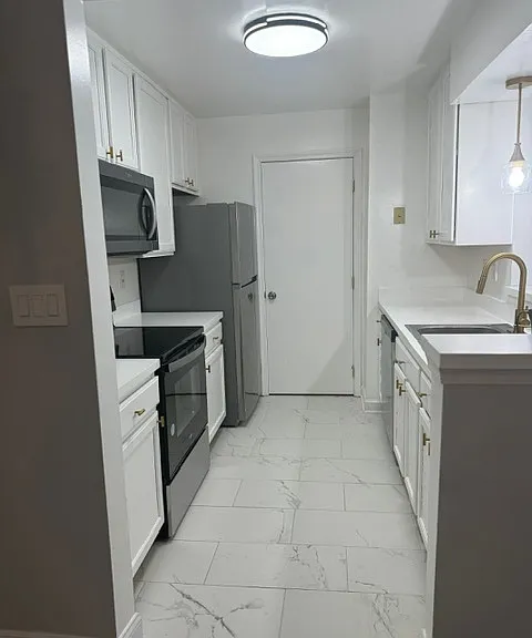 13701 Modrad Way #13 — Photo 2