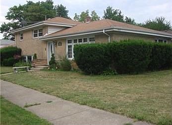 1st image of 5527 Oakton St