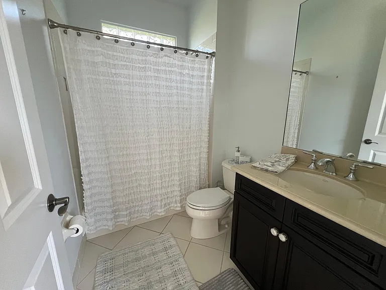 182 Rosalia Ct — Photo 32