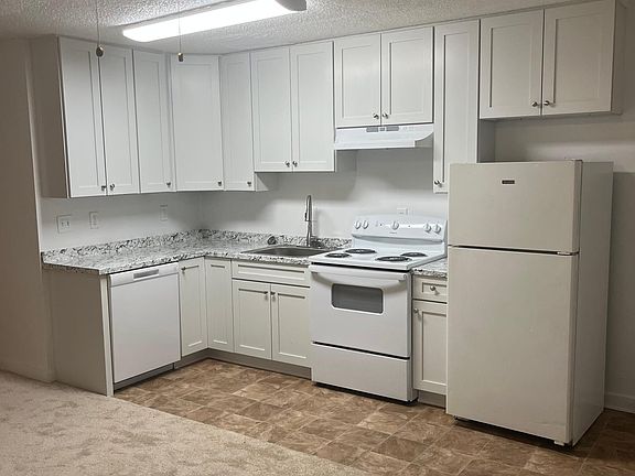 3rd image of 1342 Essex Ave APT A