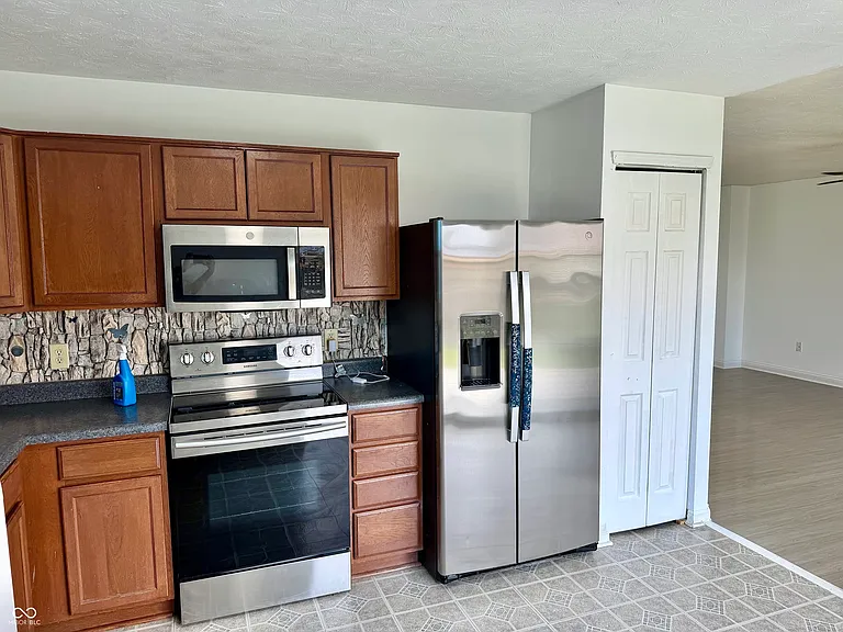 652 Loon Ln — Photo 7