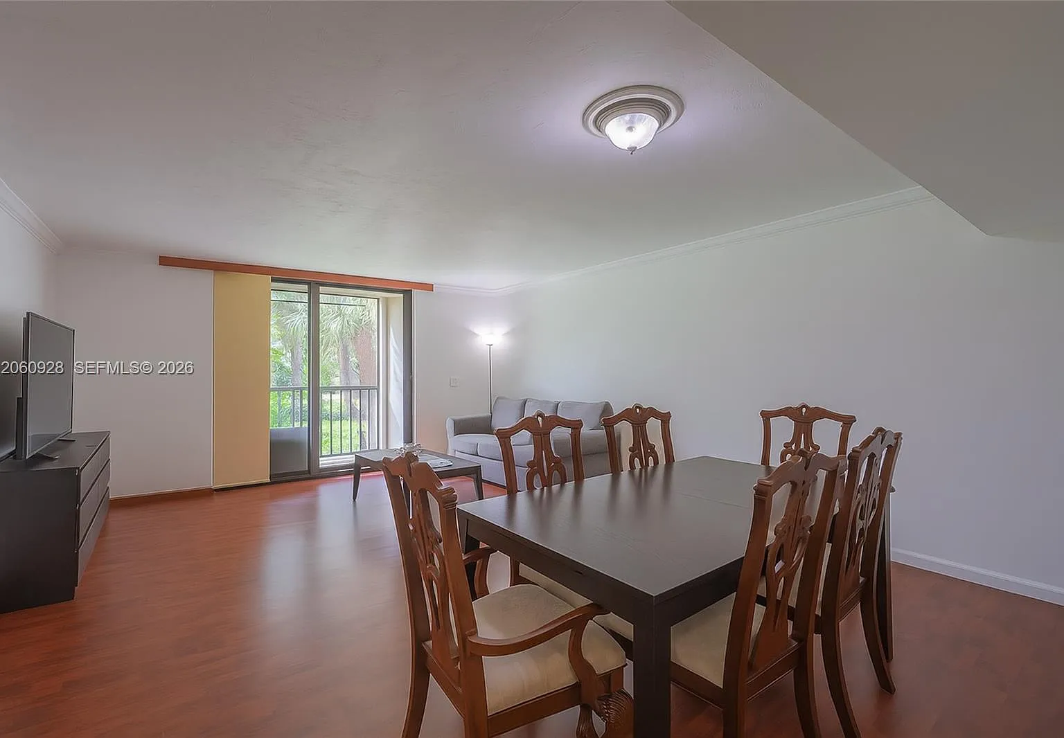 Horizons West Condo #9 — Photo 1