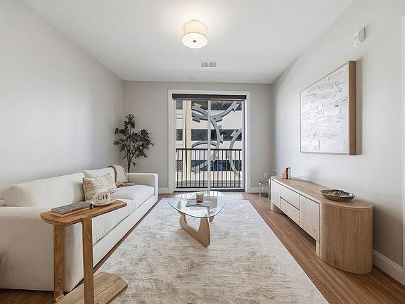 4th image of 99 Foundry Place #207