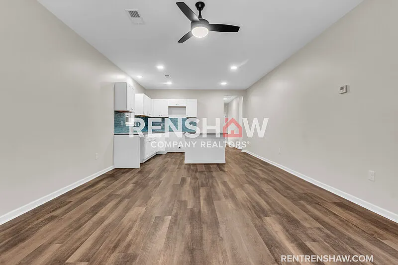 4 bed, 2.0 bath, 6098 sqft, $1,700 — Photo 4
