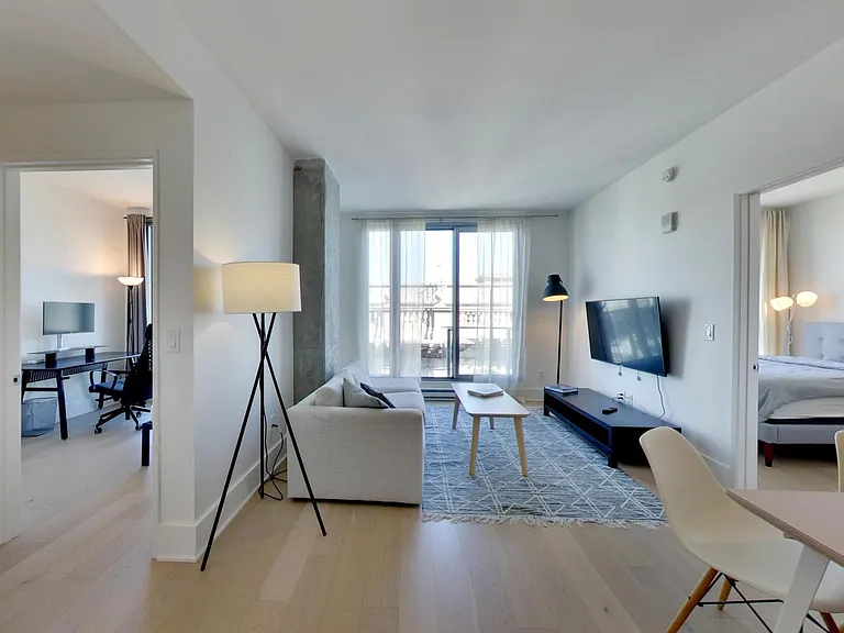 1075 Market St #713 — Photo 4