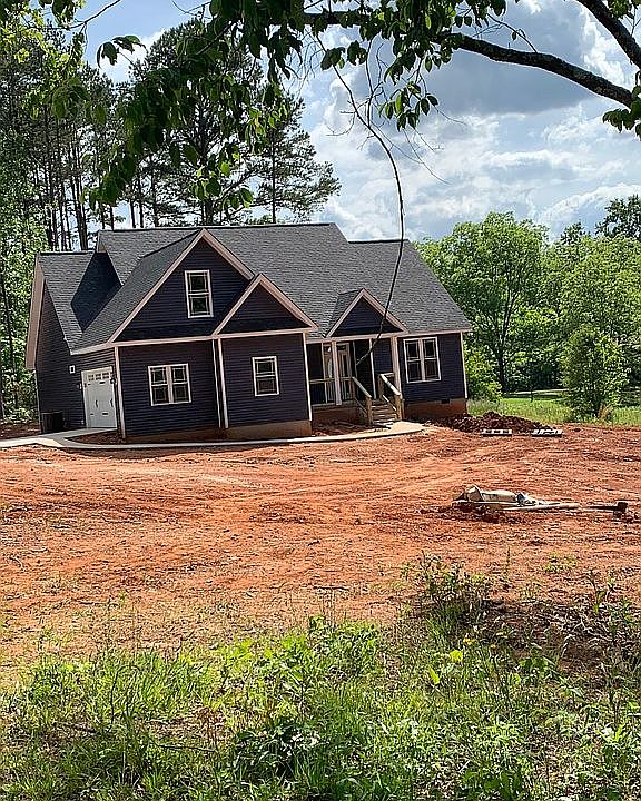 2nd image of 203 Boyd Moss Rd