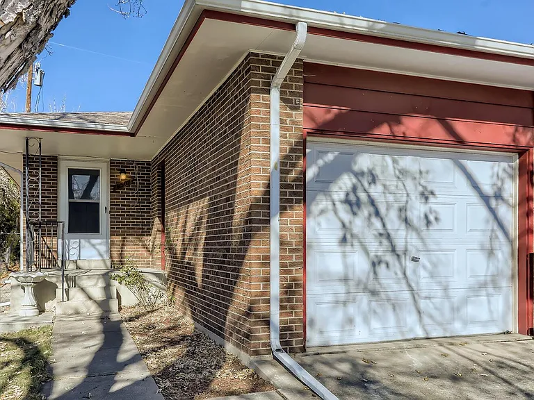 8507 W 62nd Pl — Photo 2