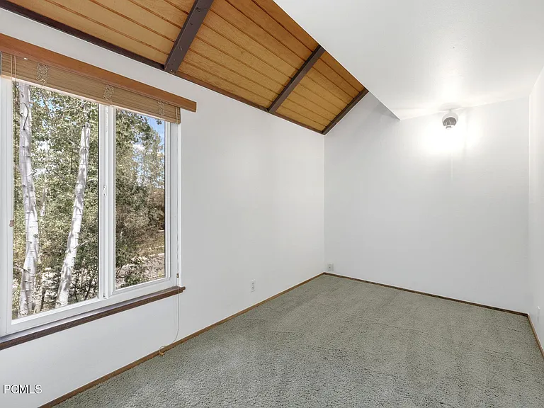 19 Payday Dr — Photo 31
