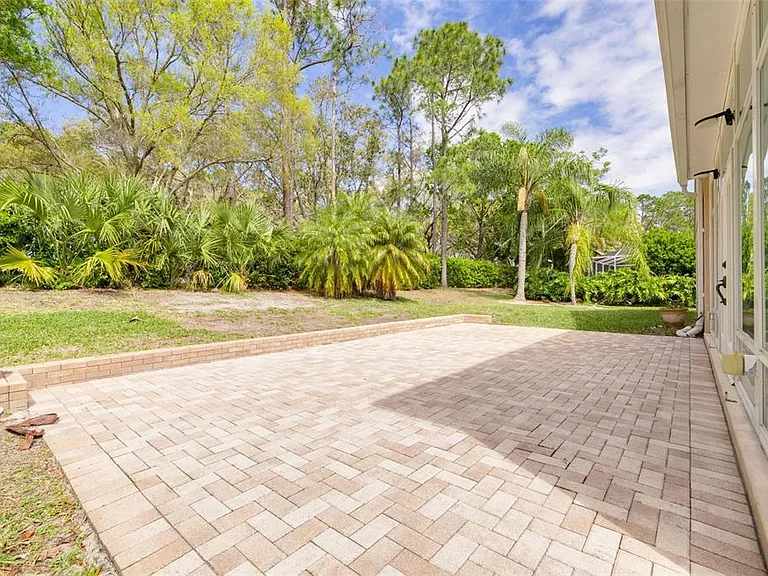 3713 Siena Ln — Photo 33