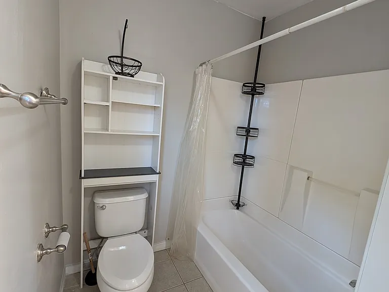 3 Barton St #3 — Photo 10