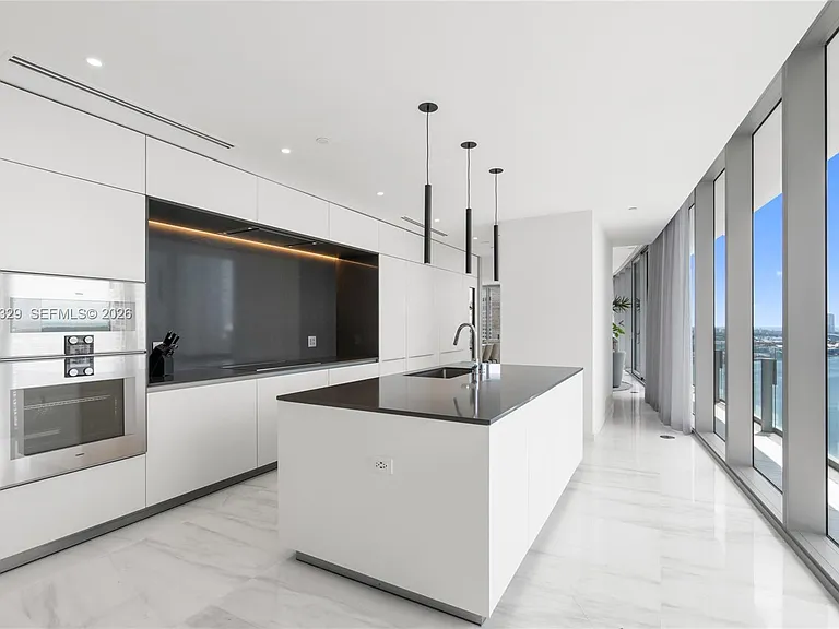 300 Biscayne Boulevard Way #2601E — Photo 77