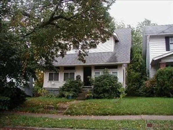 750 Russell Ave, Akron, OH 44307