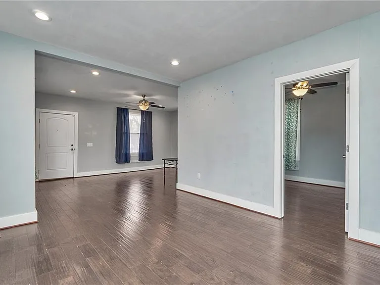 148 Owens St — Photo 7
