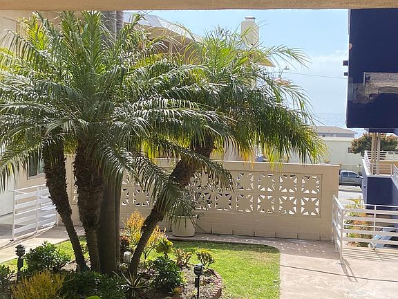Zen garden with ocean view right in front