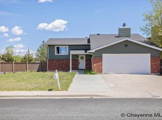 1509 Ahrens Ave, Cheyenne, WY 82007