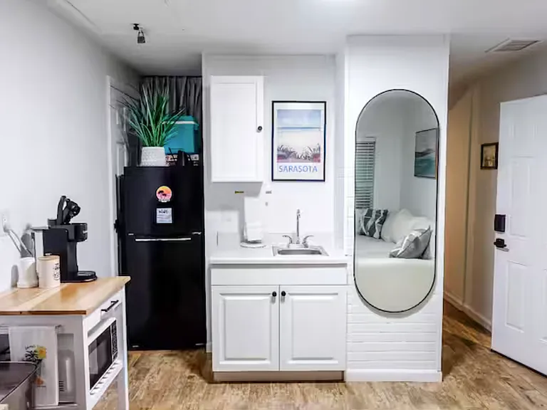 4495 Cocoanut Ave — Photo 3